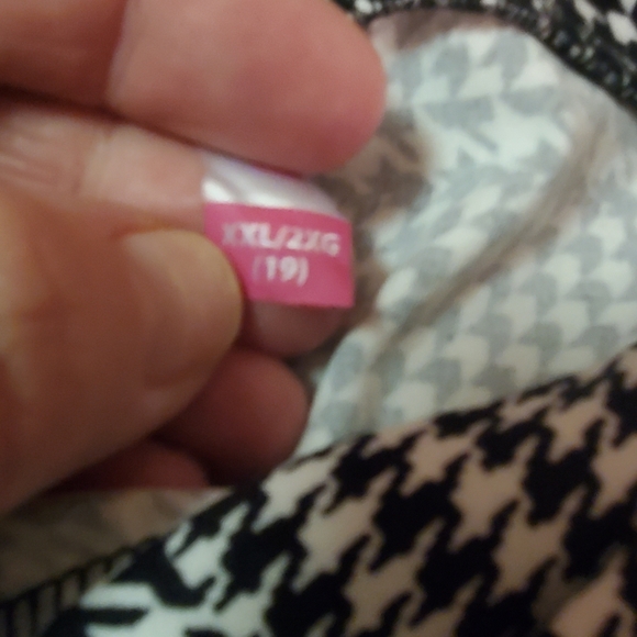 Pants - Picture 2 of 3